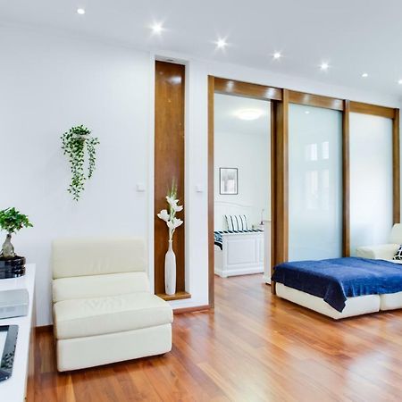Royal Apartment Near River - Nek4Th ปราก ภายนอก รูปภาพ