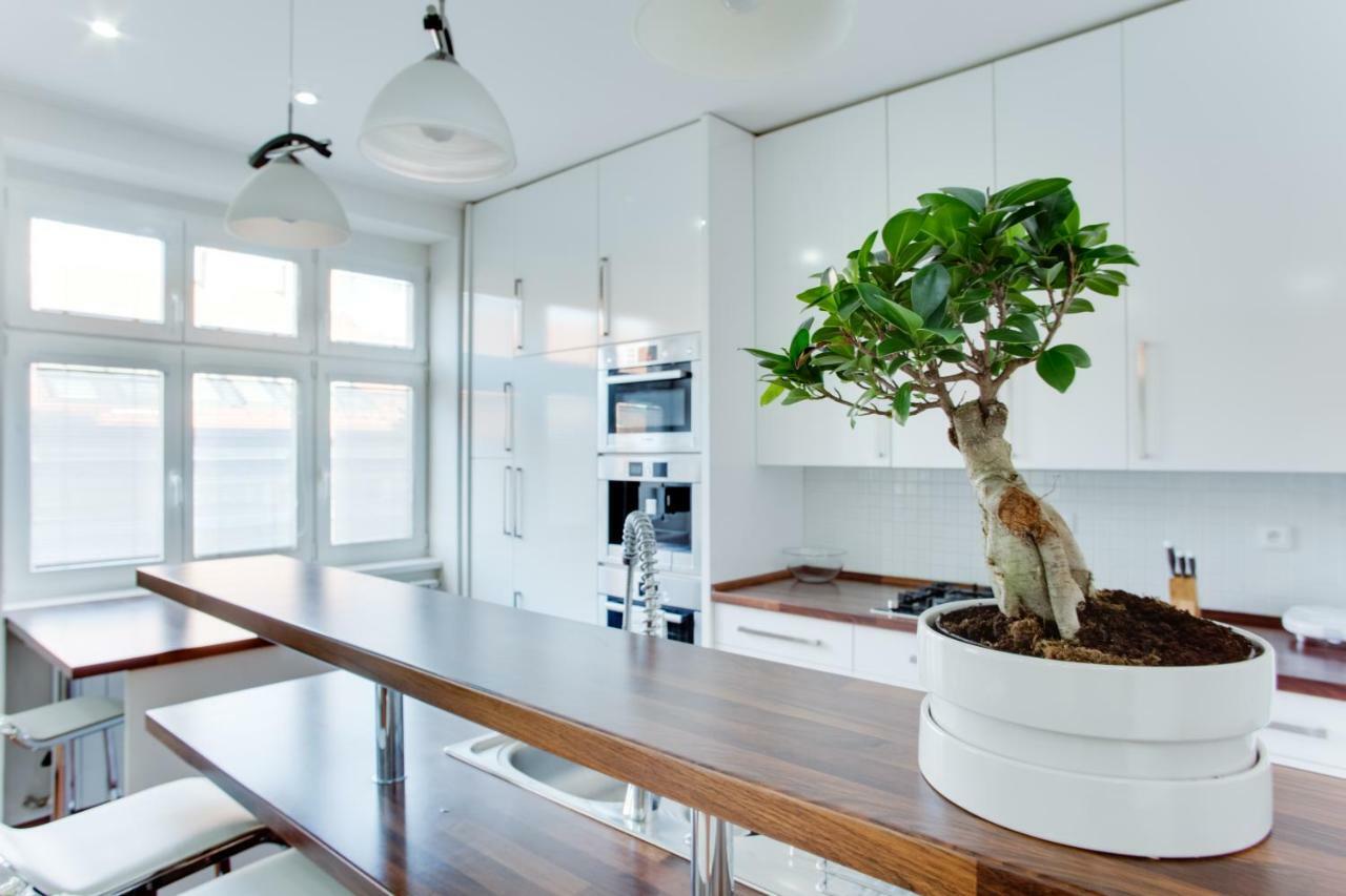 Royal Apartment Near River - Nek4Th ปราก ภายนอก รูปภาพ